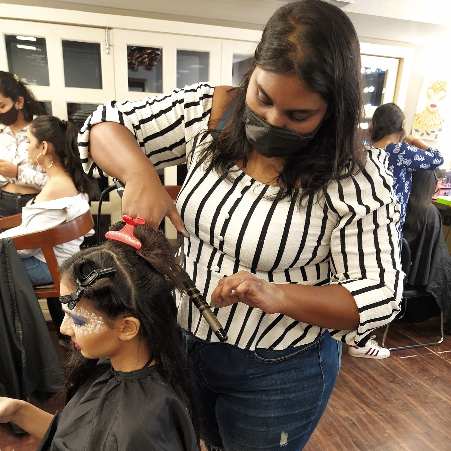 Why To Join A Professional Hair Styling Course?
